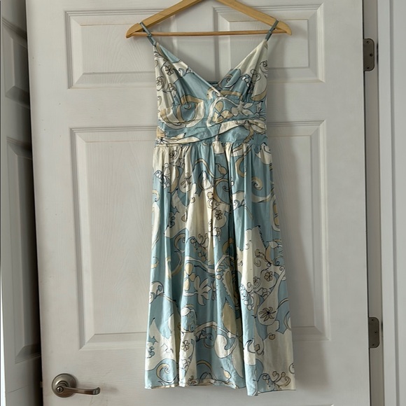 Max Studio Dresses & Skirts - Elegant Blue and Cream Women's Dress